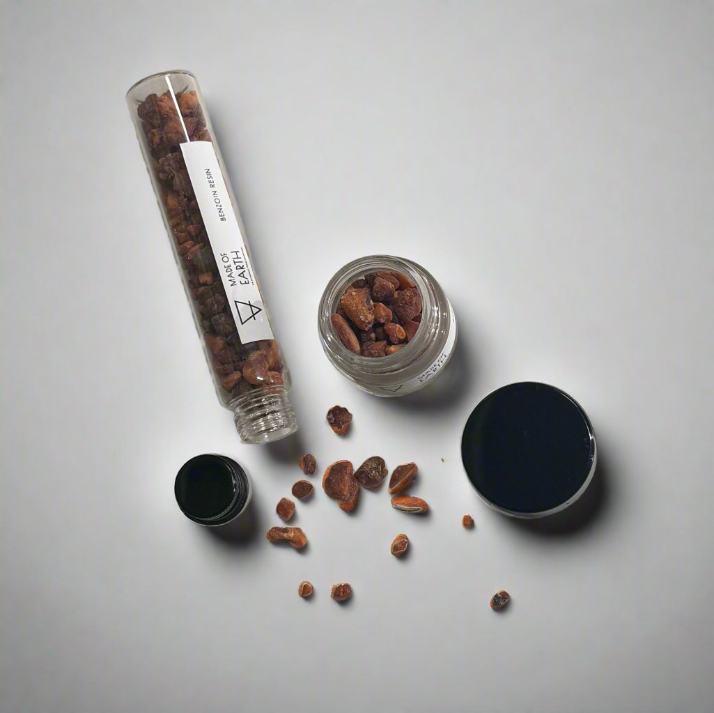 Botanicals, Herbs & Resins